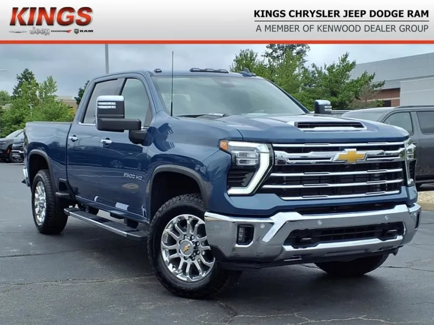 2025 Chevrolet Silverado 2500HD LTZ photo 1