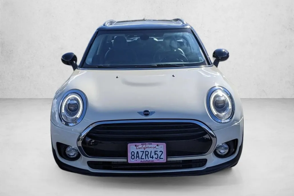 2017 Mini Clubman Base ALL4 photo 1