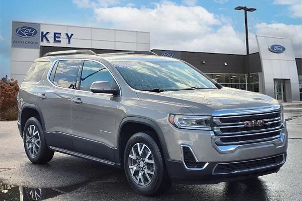 2023 Gmc Acadia SLE photo 1