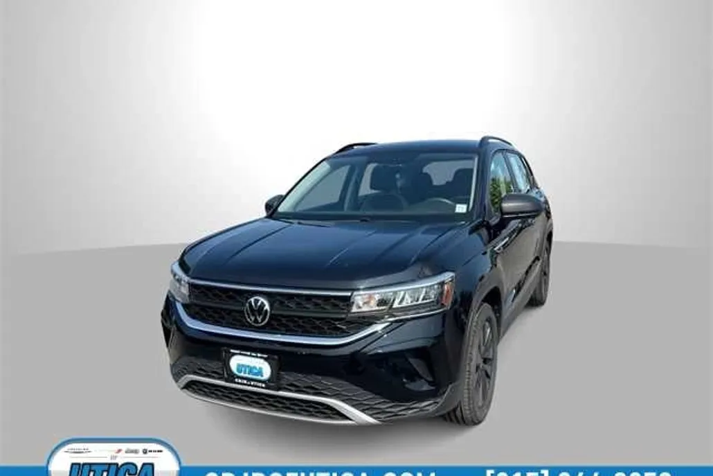 2022 Volkswagen Taos S photo 1