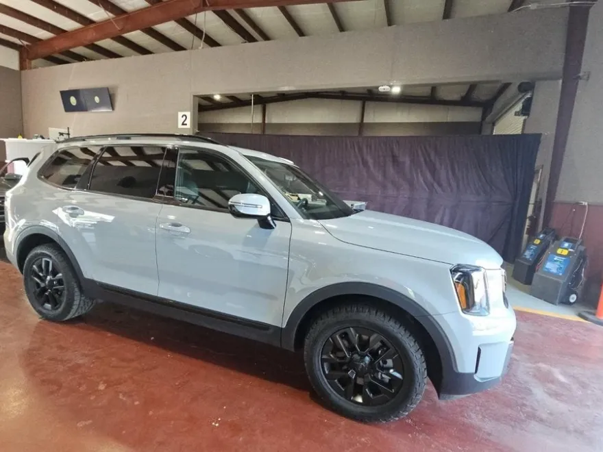 2025 Kia Telluride SX Prestige X-Pro photo 1