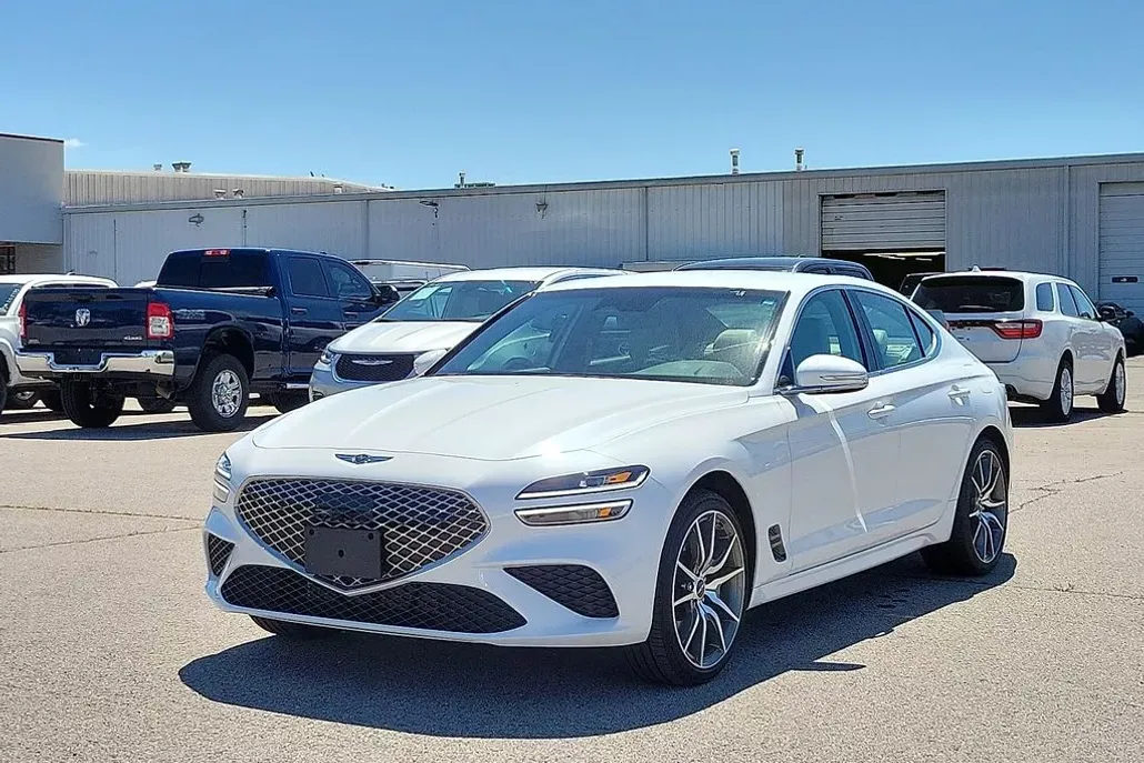 2024 Genesis G70 2.5T photo 1