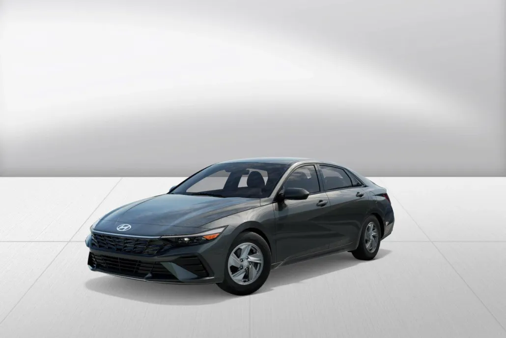 2025 Hyundai Elantra SE photo 1
