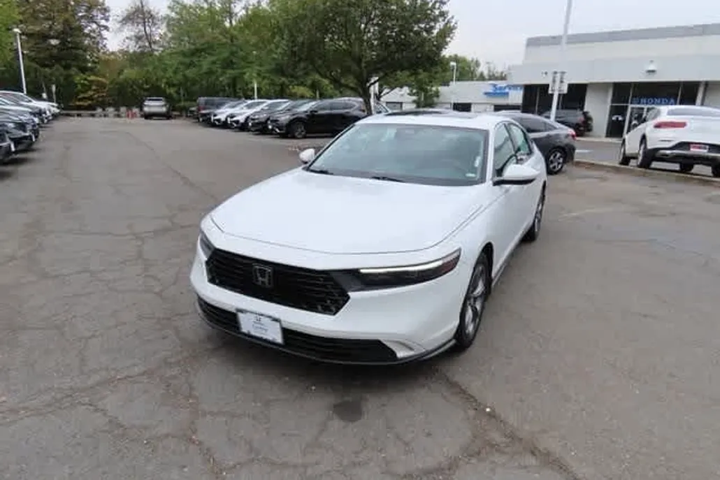 2024 Honda Accord EX photo 1