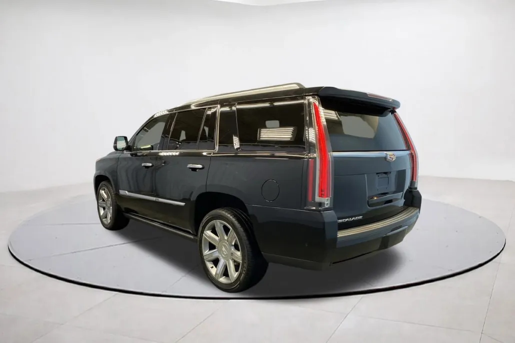 2019 Cadillac Escalade Premium Luxury photo 1