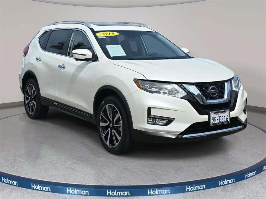 2018 Nissan Rogue SL photo 1