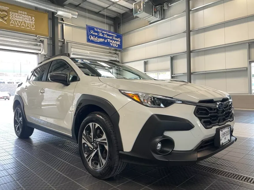2024 Subaru Crosstrek Premium photo 1