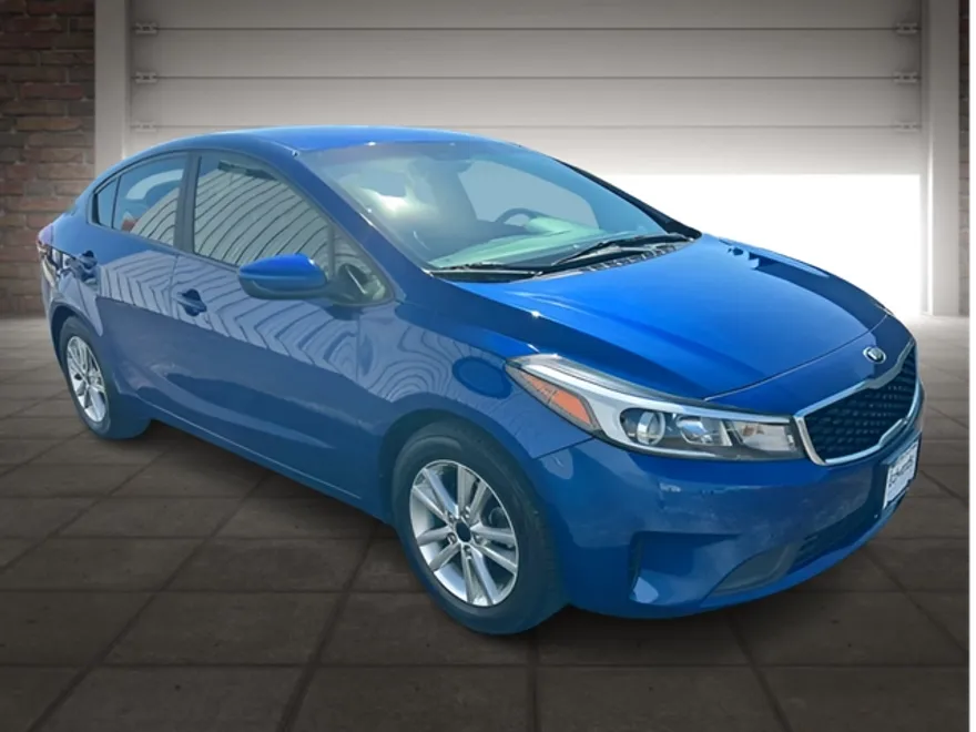2017 Kia Forte LX Base photo 1