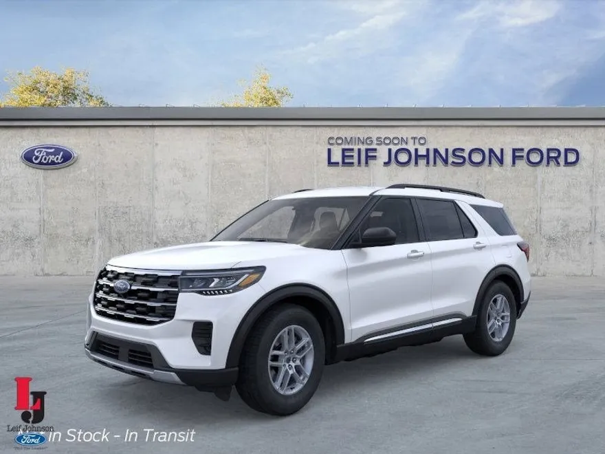 2025 Ford Explorer photo 1