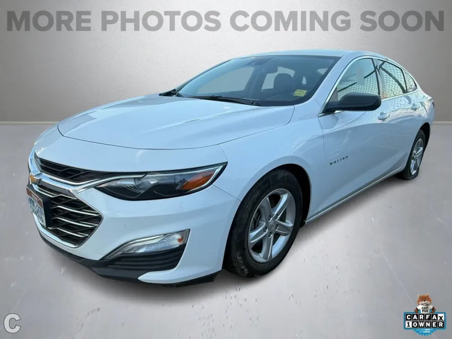 2023 Chevrolet Malibu LS photo 1