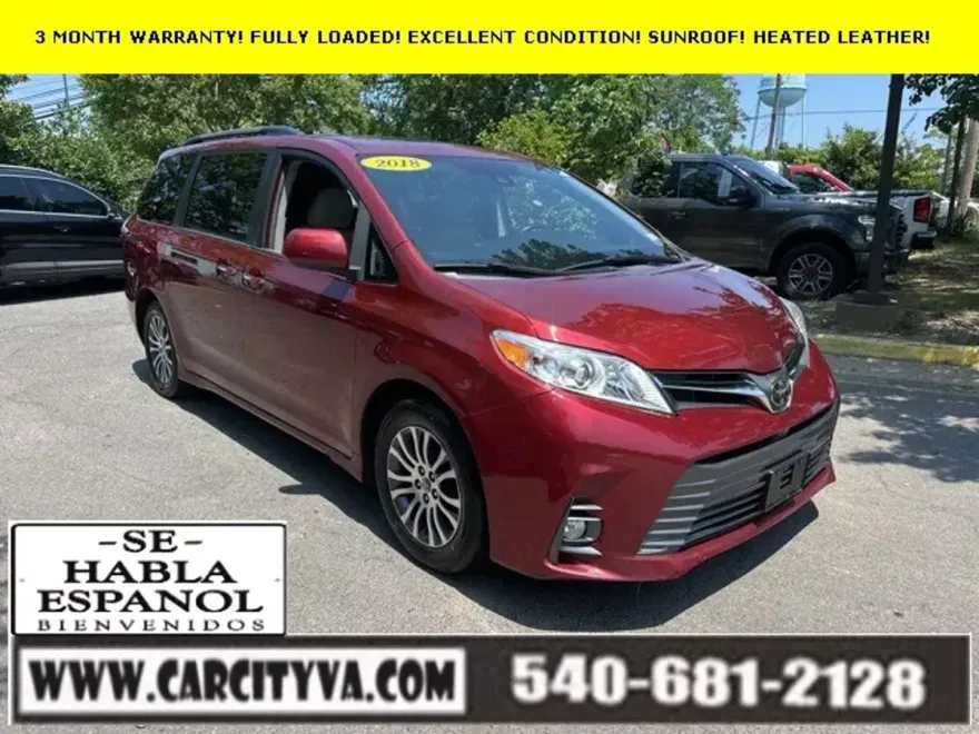 2018 Toyota Sienna XLE photo 1