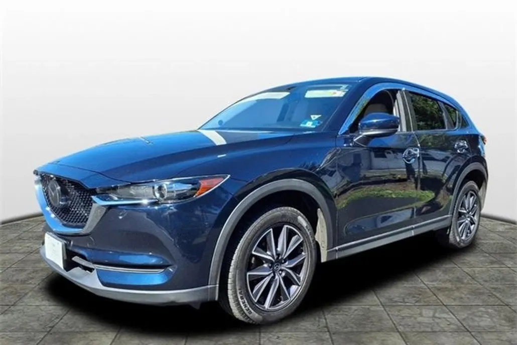 2018 Mazda CX-5 Touring photo 1