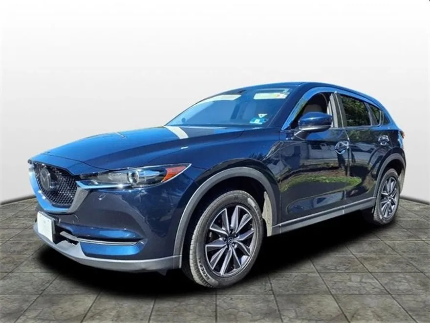 2018 Mazda CX-5 Touring photo 1