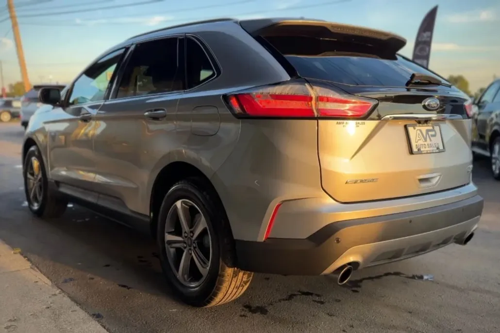 2020 Ford Edge SEL Sport photo 1