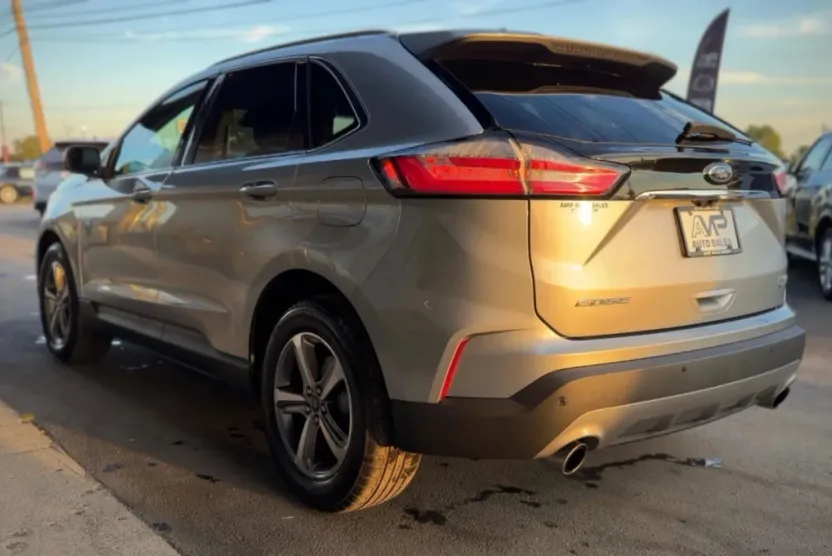 2020 Ford Edge SEL Sport photo 1