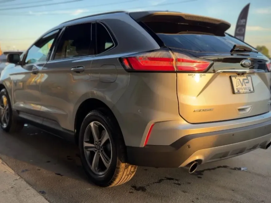 2020 Ford Edge SEL Sport photo 1