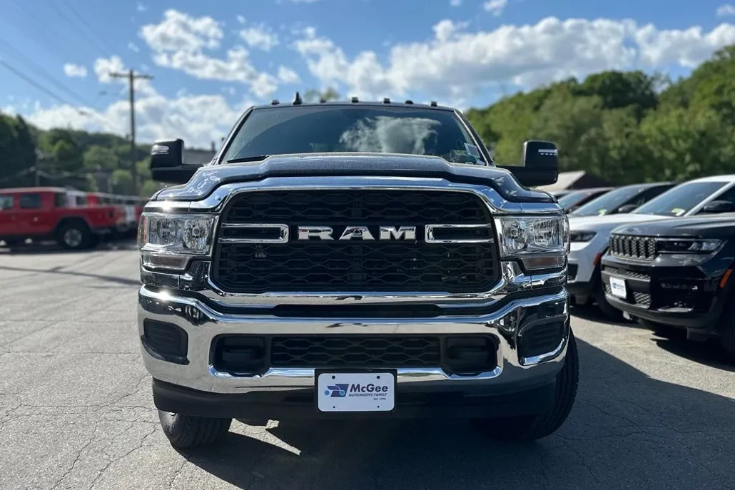 2024 Ram 2500 Tradesman photo 1