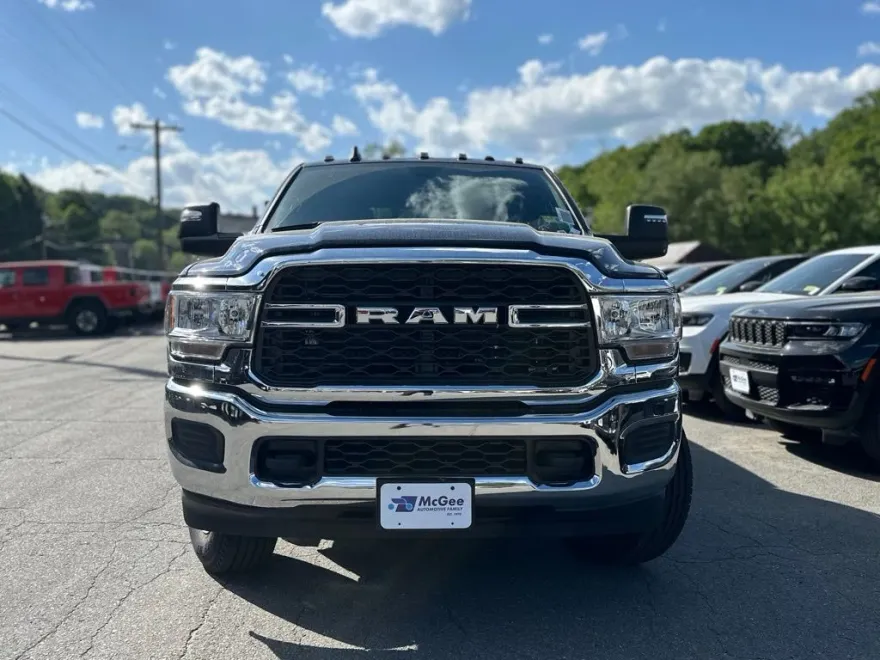 2024 Ram 2500 Tradesman photo 1