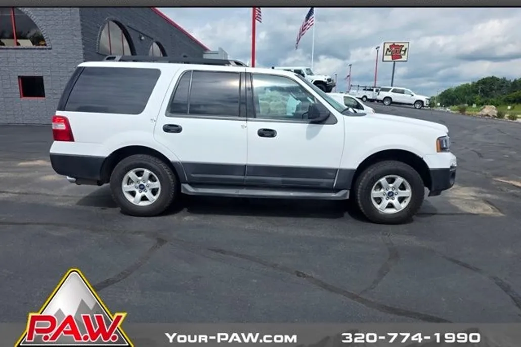 2015 Ford Expedition XL photo 1