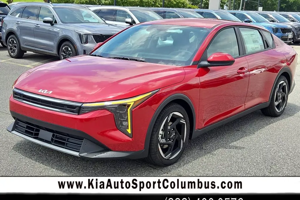 2025 Kia K4 EX photo 1