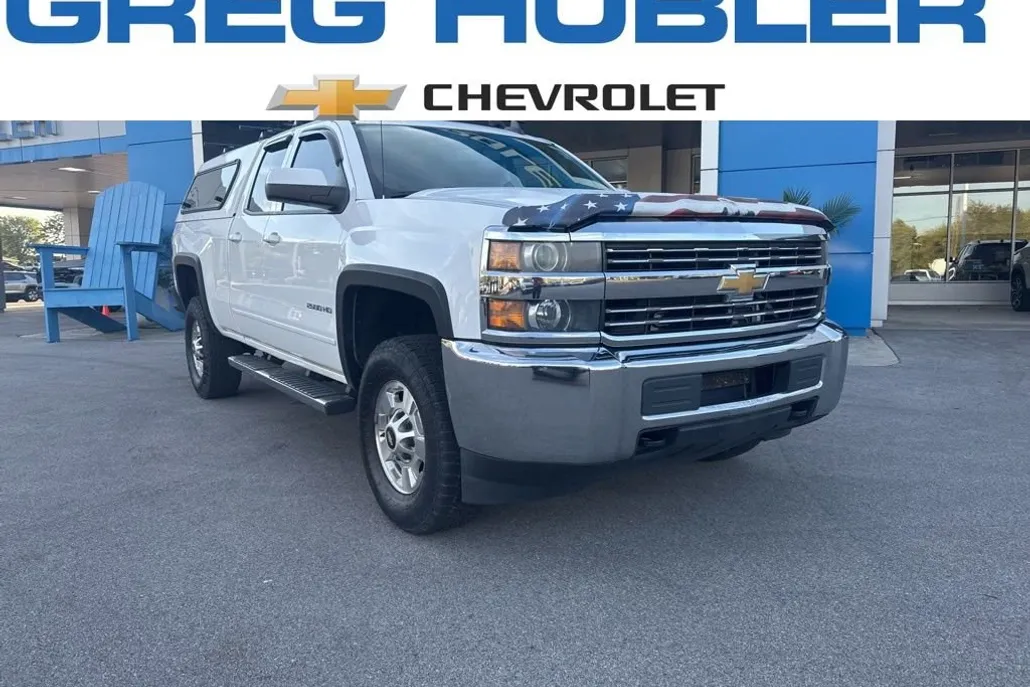 2015 Chevrolet Silverado 2500HD LT photo 1