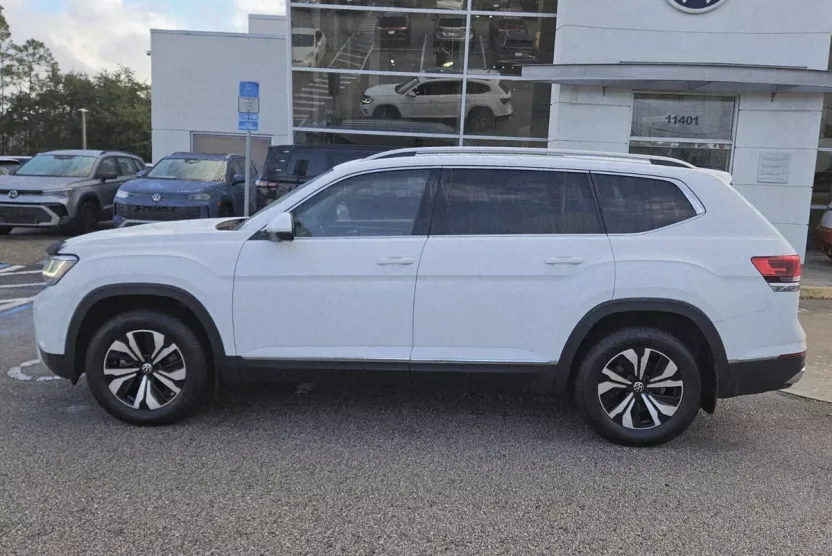 2021 Volkswagen Atlas SEL Premium photo 1