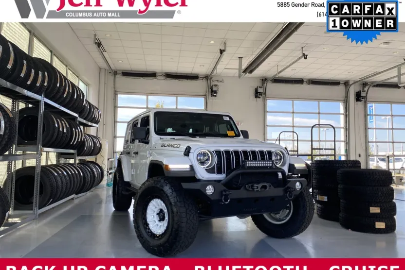2024 Jeep Wrangler Sahara photo 1