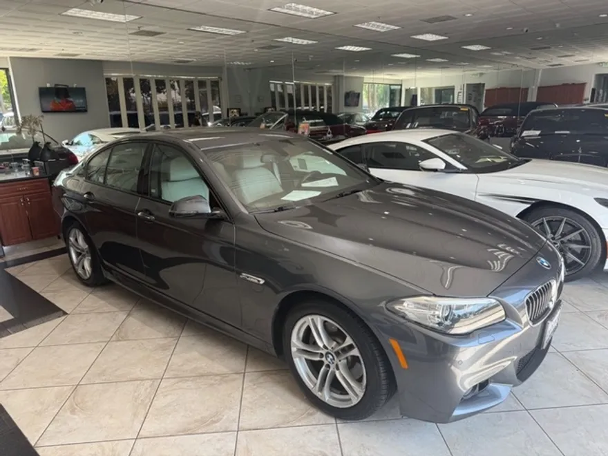 2016 Bmw 528i 5-series photo 1