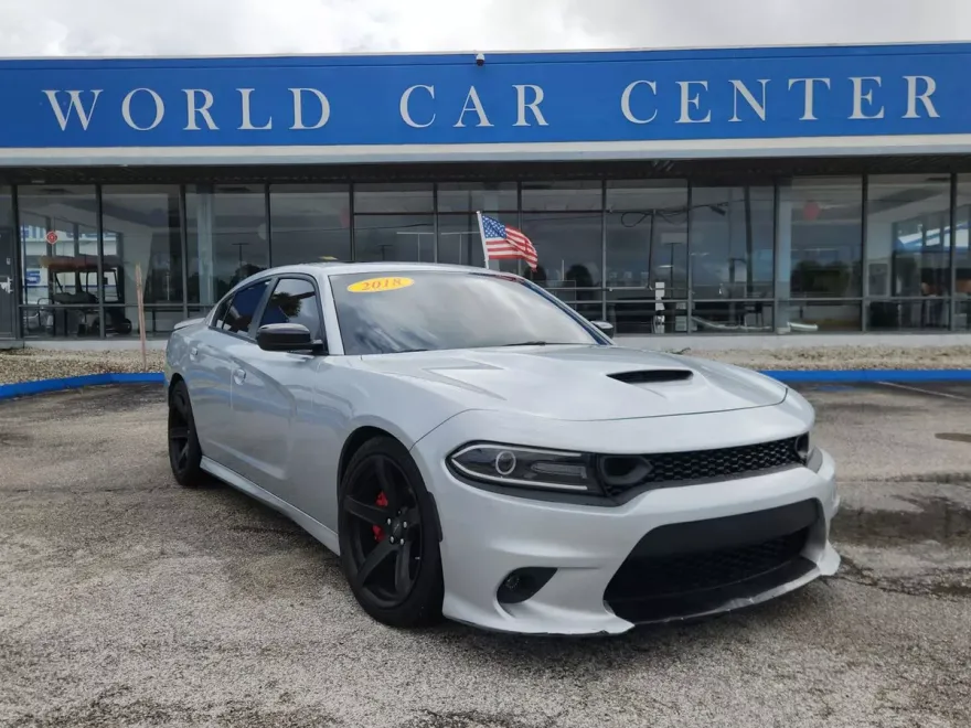 2018 Dodge Charger R/T photo 1