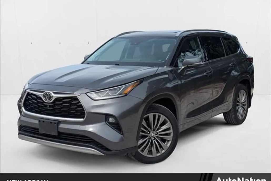 2021 Toyota Highlander Platinum photo 1