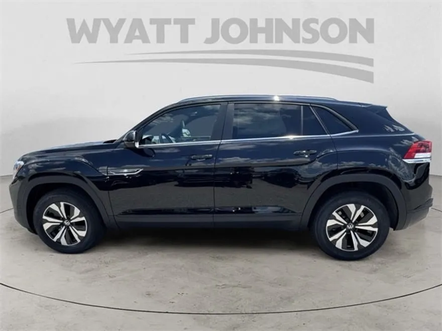 2025 Volkswagen Atlas Cross Sport SE photo 1