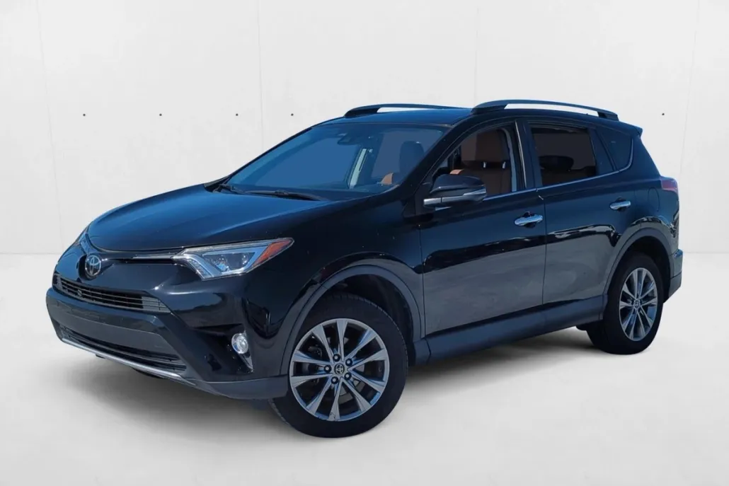 2017 Toyota RAV4 Limited photo 1