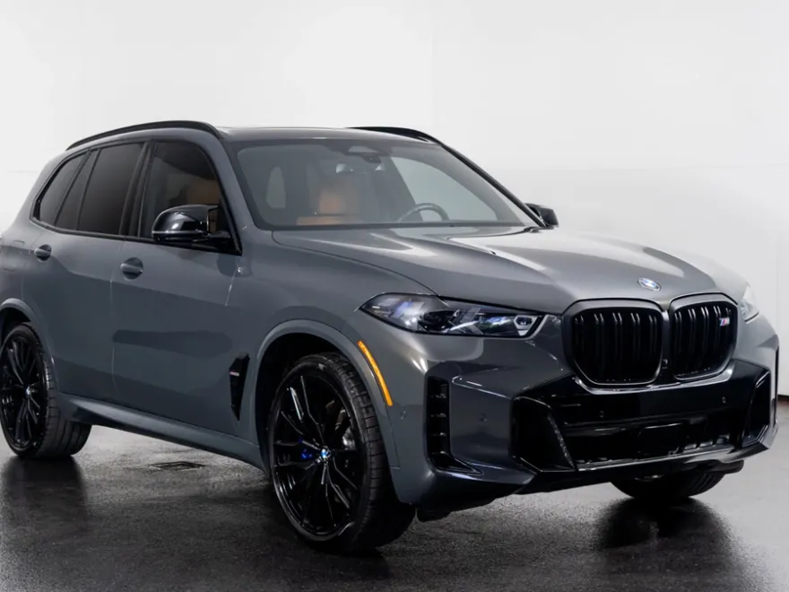2025 Bmw X5 M60i photo 1