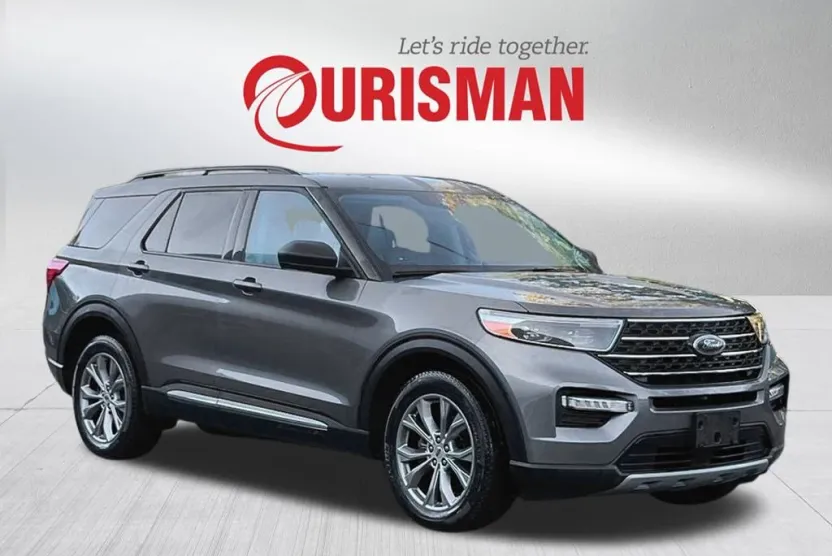 2022 Ford Explorer XLT photo 1