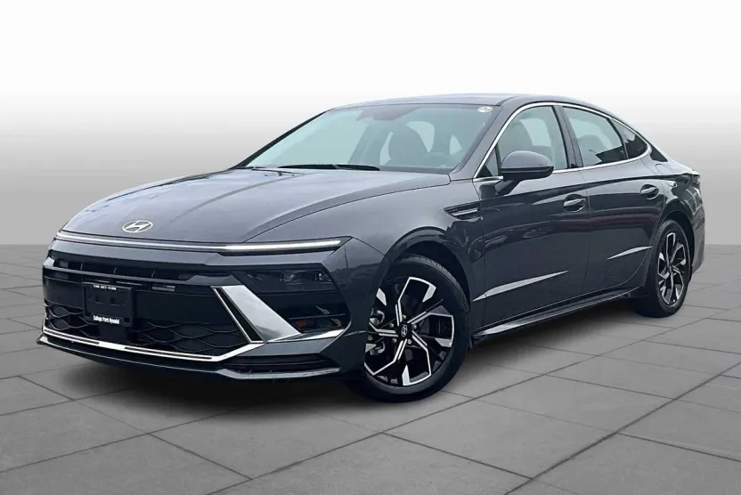 2024 Hyundai Sonata SEL photo 1