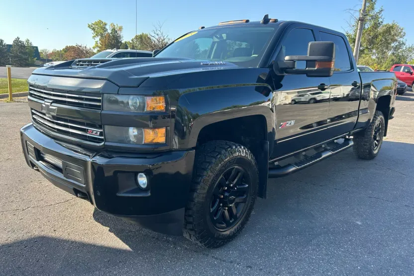 2018 Chevrolet Silverado 2500HD LTZ photo 1