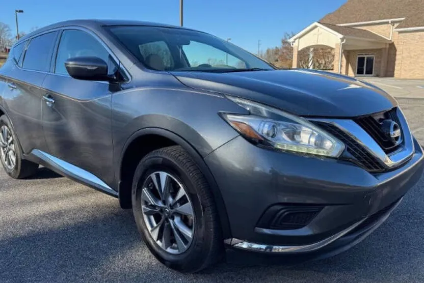 2015 Nissan Murano S photo 1
