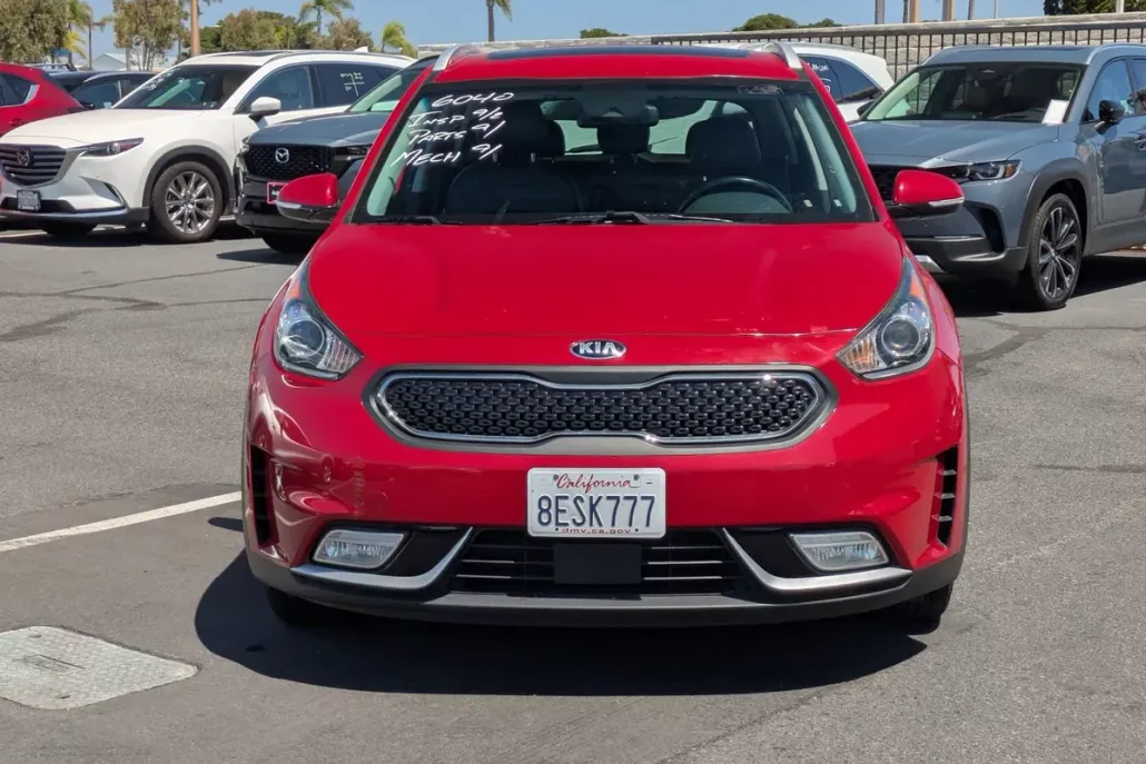 2017 Kia Niro EX photo 1