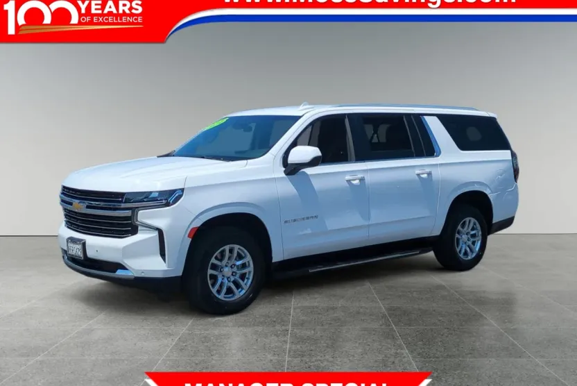 2023 Chevrolet Suburban LT photo 1