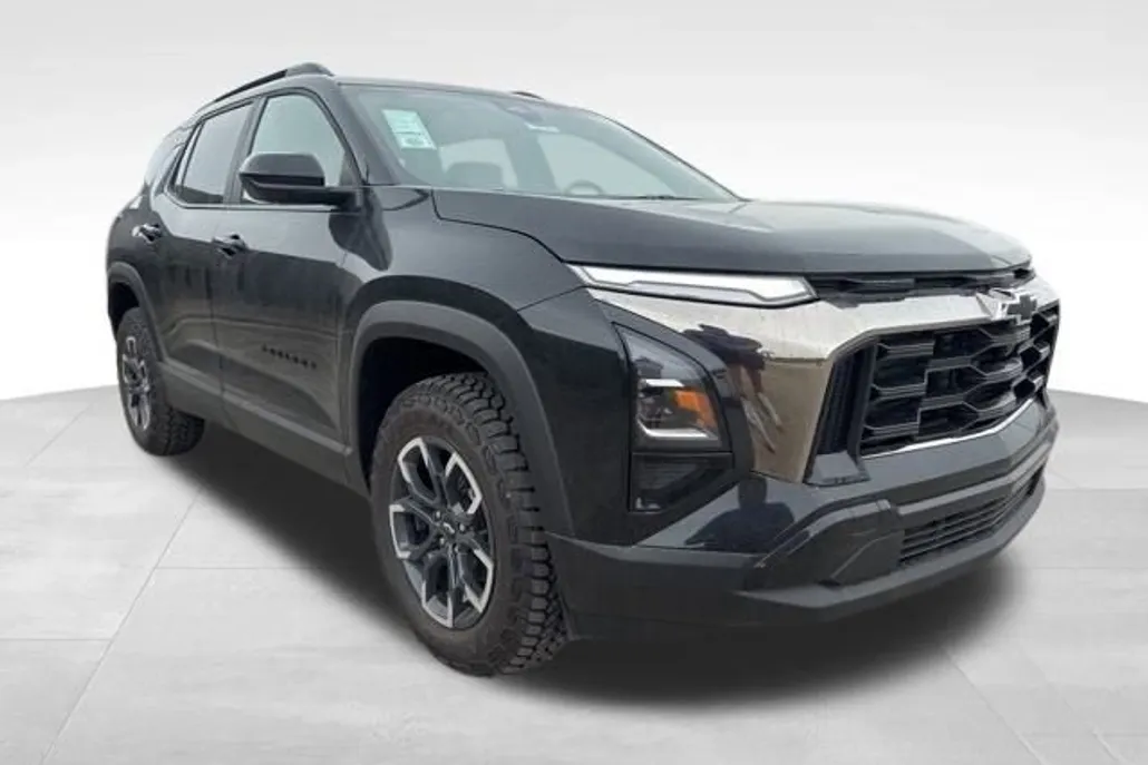 2026 Chevrolet Equinox ACTIV photo 1