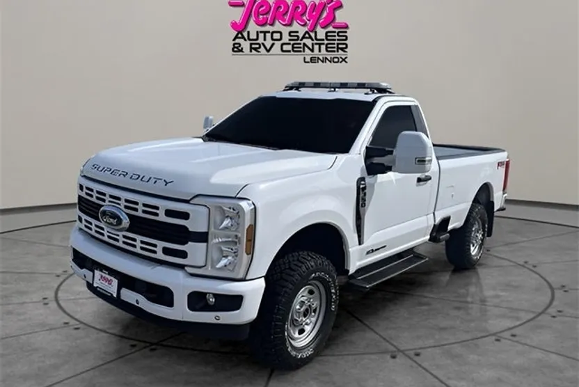 2024 Ford F-350 photo 1