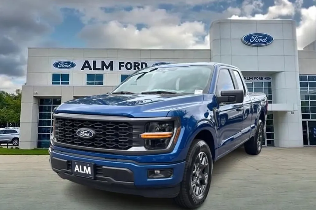 2025 Ford F-150 STX photo 1
