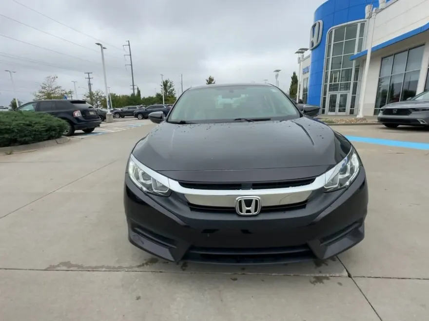 2016 Honda Civic LX photo 1