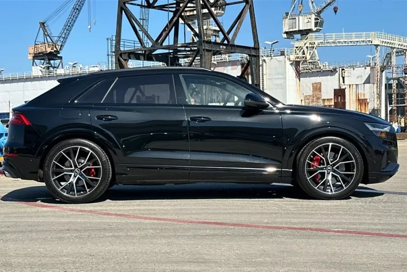2022 Audi SQ8 Prestige photo 1