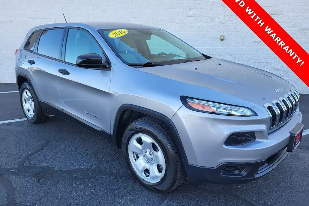 2016 Jeep Cherokee Sport photo 1
