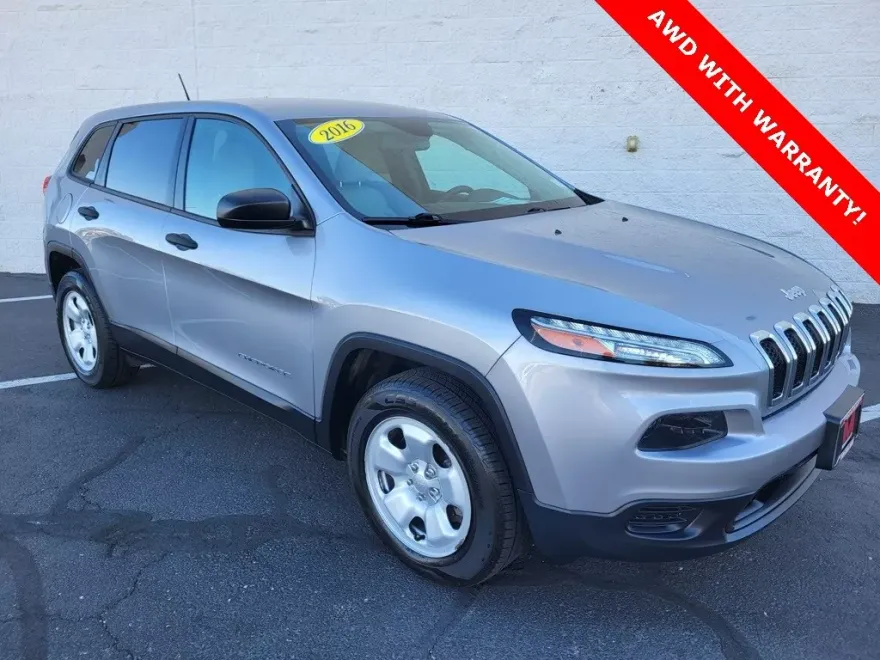 2016 Jeep Cherokee Sport photo 1