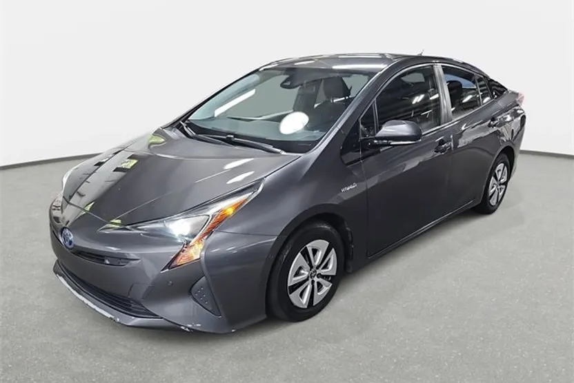 2018 Toyota Prius Two photo 1