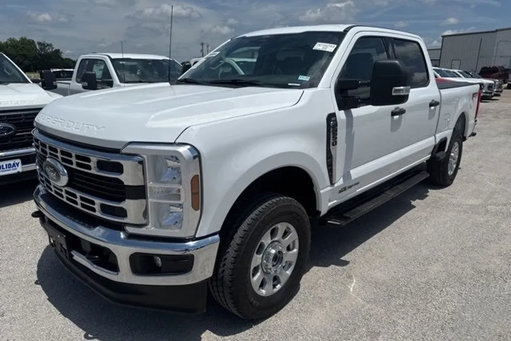 2024 Ford F-250 photo 1