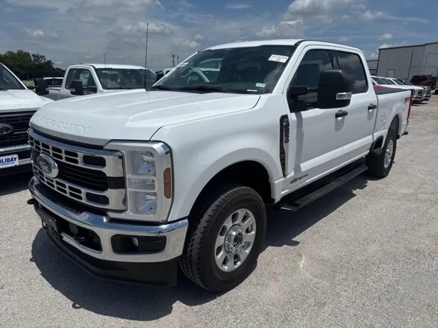 2024 Ford F-250 photo 1