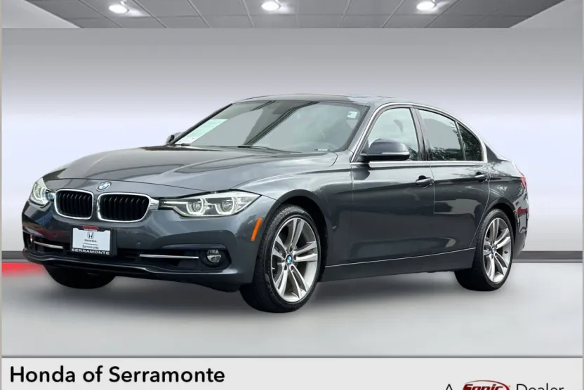 2017 Bmw 330i photo 1